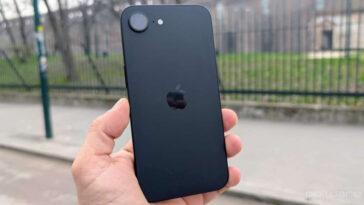 iPhone 16 : malgré les tests, les ventes initiales explosent celles de l'iPhone SE 15 iPhone 16 : malgré les tests, les ventes initiales explosent celles de l'iPhone SE