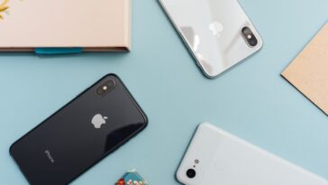 La mobilité technologique stimule l'essor du jeu mobile : pourquoi le jeu en déplacement est plus populaire que jamais 17 Iphone Table Mobile Reunion