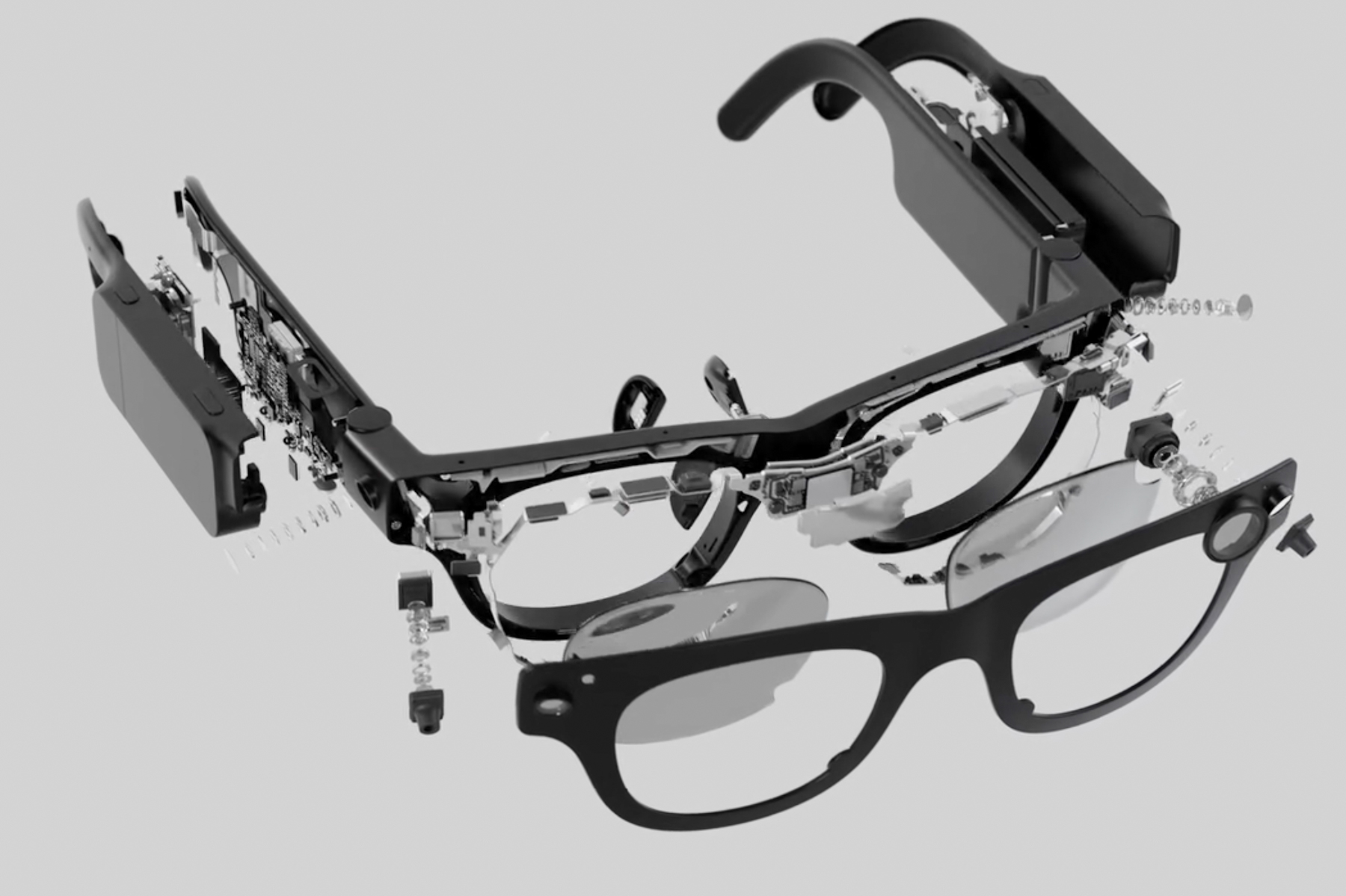 Vue démontrant le démontage des lunettes intelligentes Meta Gen 2 Aria.