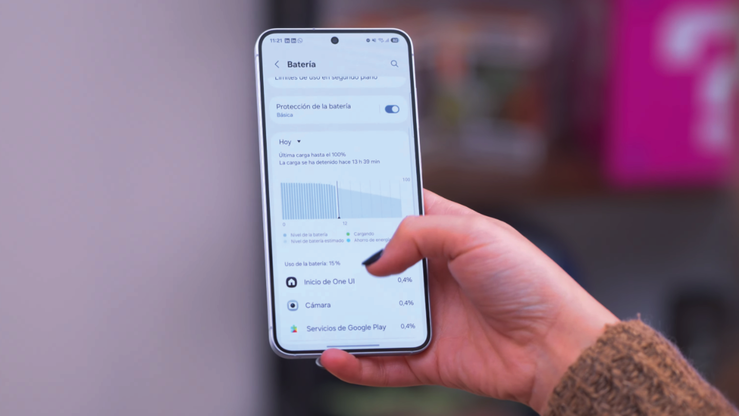 Comparatif Xiaomi 15 vs Samsung Galaxy S25 : quel est le meilleur mobile compact haut de gamme ? 5 Menu de batterie du Samsung Galaxy S25