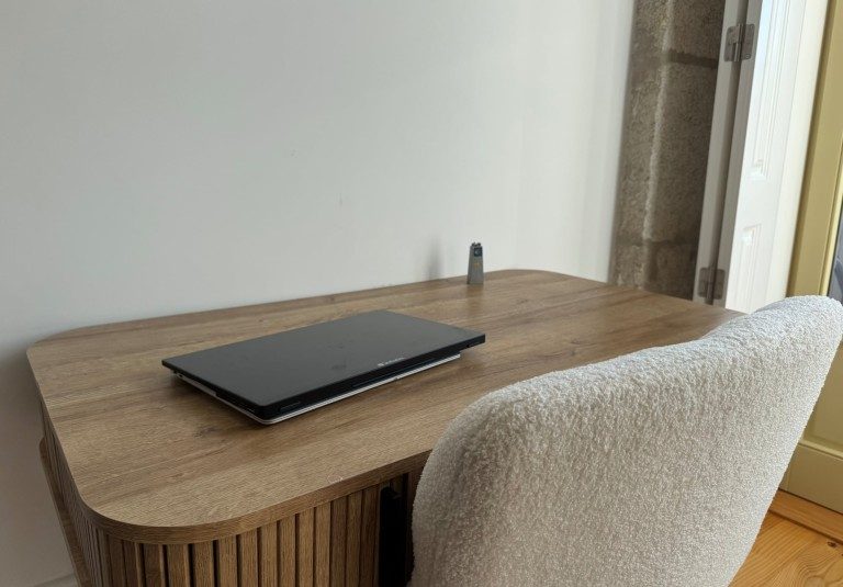 moniteur portable rangé