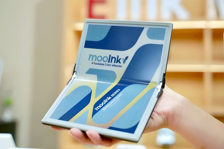 Le premier e-reader pliable au monde est arrivé : découvrez le mooInk V de Readmoo 1 Le Premier E Reader Pliable Au Monde Est Arrivé : Découvrez