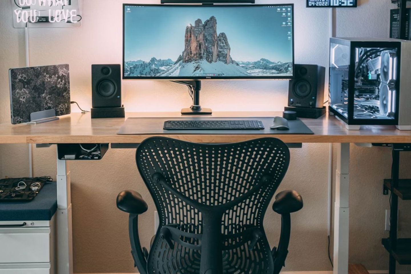 Les 8 meilleurs bureaux réglables et comment choisir le vôtre 5 Les 8 meilleurs bureaux assis-debout et comment choisir celui dont vous avez besoin