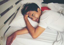Ce geste apparemment simple pourrait augmenter le risque d'insomnie