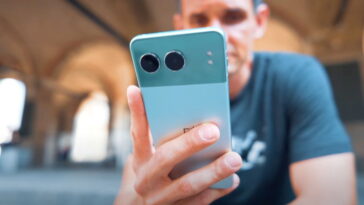 Le meilleur smartphone à 300 euros : Snapdragon, charge 100 W et design haut de gamme 28 Pour moi, le meilleur smartphone pour environ 300 euros : puce Snapdragon, chargement de 100 W et châssis premium