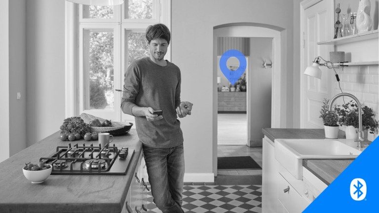 Sonorisation Bluetooth : Comment fonctionne le positionnement centimétrique 2 Avec Bluetooth Channel Sounding, tu retrouves des objets plus rapidement - pas seulement dans ta maison. (Photo : SIG)