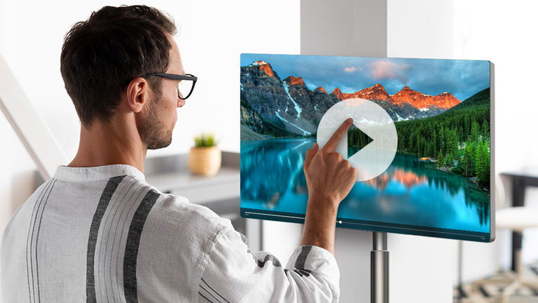 Thomson revient avec de nouveaux produits 2 Thomson revient sur le devant de la scène. L'iconique entreprise de téléviseurs présente de nouveaux produits