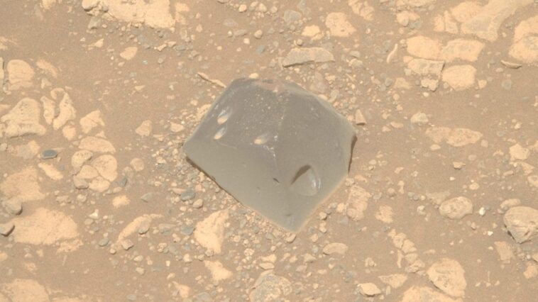 Une étrange roche sur Mars découverte par le rover Persévérance : la NASA l'a surnommée "Colline des Crânes" 1 Strana roccia su Marte trovata dal rover Perseverance: la NASA l’ha chiamata “Skull Hill”