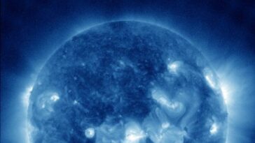 Une tempête géomagnétique se prépare pour le premier week-end d'avril : un fort flux de vent solaire vise la Terre 8 Le Soleil aujourd'hui 5 avril 2025. Crédit : NASA/SDO
