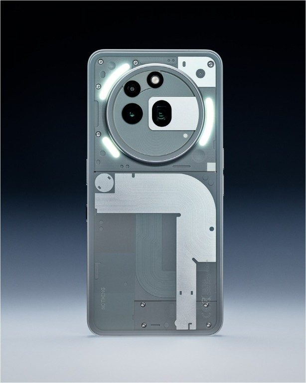 Nothing Phone (3a) Pro : Une Révélation Étonnante pour le Milieu de Gamme 7 Nothing Phone 3a Pro Design