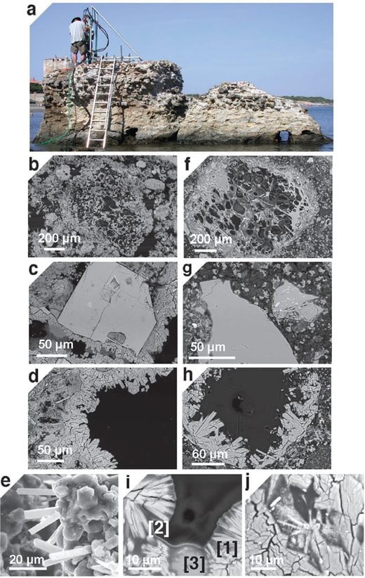 Murs romains portuaires et cristaux renforçant le béton. Crédit : American Mineralogist