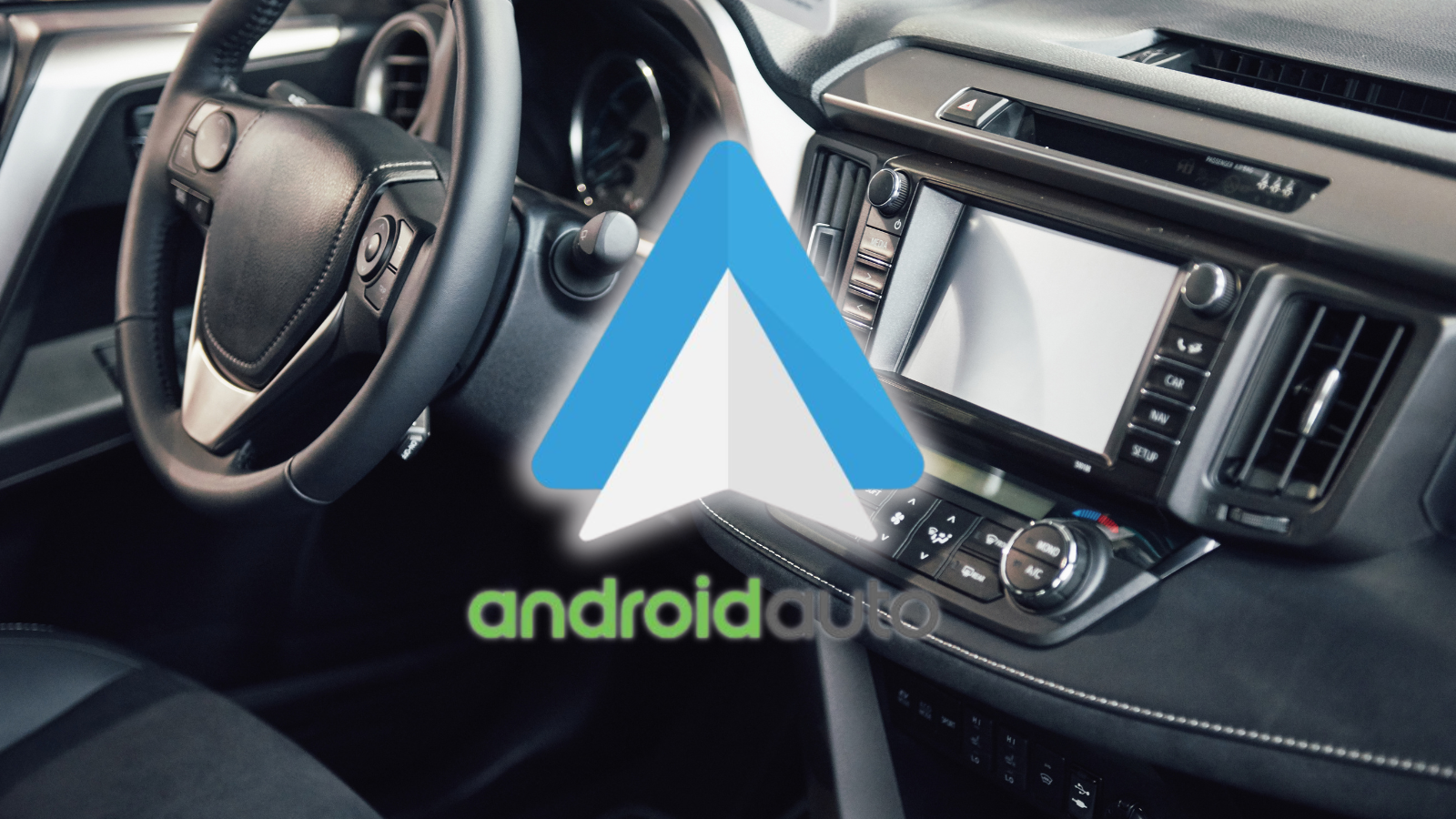 Des fonctions essentielles d'Android Auto ont disparu et personne ne sait que faire 2 Android Auto Imagen con logo en interior de coche