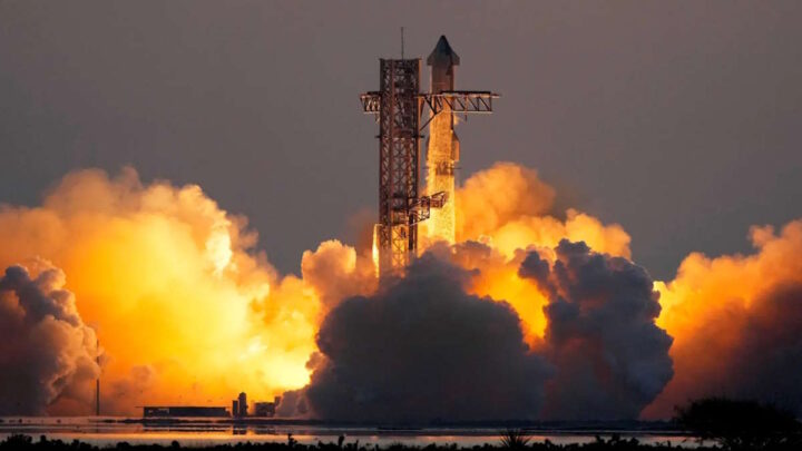 Anciens employés de SpaceX estiment que Musk a abandonné l'entreprise et lui demandent de revenir 2 Anciens employes de SpaceX estiment que Musk a abandonne lentreprise