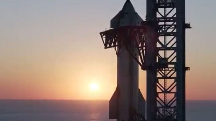 Elon Musk révèle la date de lancement de sa mission vers Mars : "Starship en route d’ici 2026" 1 In foto la Starship di SpaceX, l'astronave per i viaggi su Marte della società di Elon Musk / Credit: SpaceX