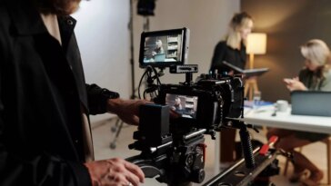 Google lance "100 Zéros", une aventure cinéma et TV pour renforcer son image de marque 6 Google Lance "100 Zéros", Une Aventure Cinéma Et Tv Pour