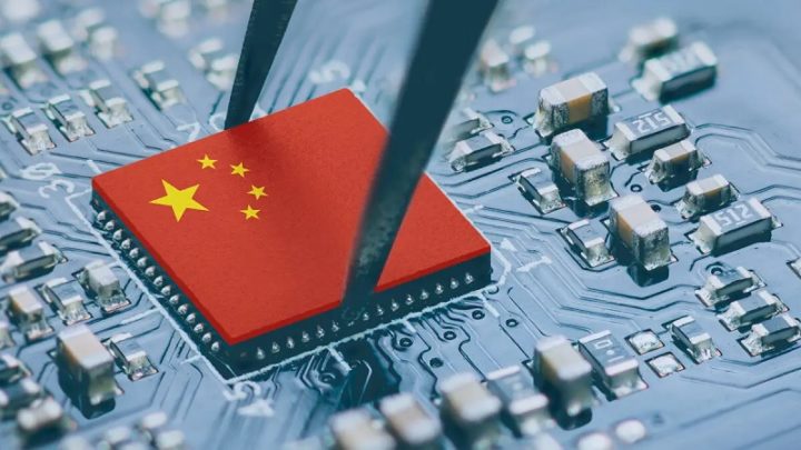 La Chine déploie les premiers 12 des 2800 satellites de sa constellation spatiale d'IA 3 Chips China