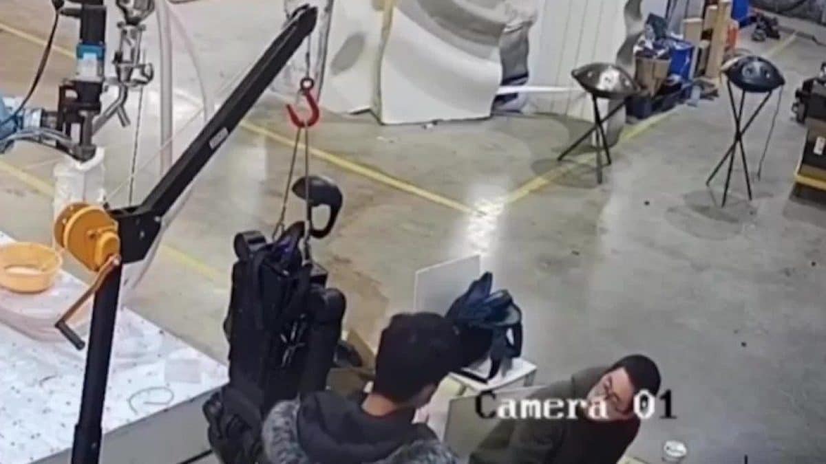 La vidéo du robot qui attaque un homme : non, il n'est pas devenu fou 2 Image