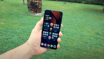 Le OnePlus 15 serait équipé d'une batterie impressionnante de 7 000 mAh selon les dernières rumeurs 4 Le OnePlus 15 aura une batterie de 7 000 mAh selon la dernière fuite