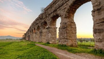 Pourquoi les constructions des Anciens Romains résistent depuis des milliers d'années : le secret révélé par des recherches 7 Aqueduc romain. Crédit : iStock