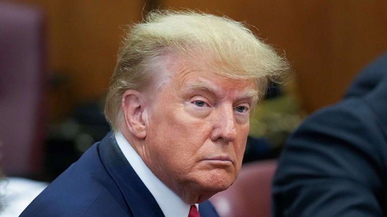 Trump : "Si Apple ne fabrique pas aux USA, un tarif d'au moins 25 % sera appliqué" 2 Trump : "Si Apple ne fabrique pas aux États-Unis, des tarifs d