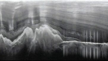 Une immense chaîne de montagnes semblable aux Alpes cachée sous la glace de l'Antarctique 21 Image radar des Monts Subglaciaux Gamburtsev sous l'Antarctique. Crédit: Creyts et al., Geophysical Research Letters (2014), CC BY-SA