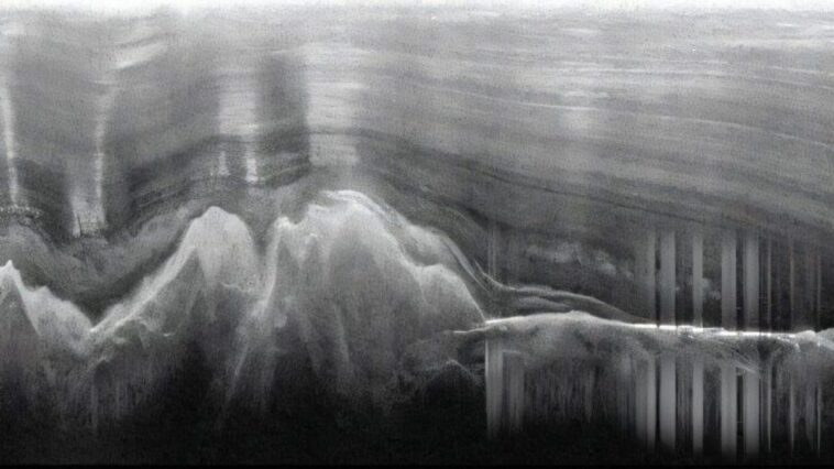 Une immense chaîne de montagnes semblable aux Alpes cachée sous la glace de l'Antarctique 1 Image radar des Monts Subglaciaux Gamburtsev sous l'Antarctique. Crédit: Creyts et al., Geophysical Research Letters (2014), CC BY-SA