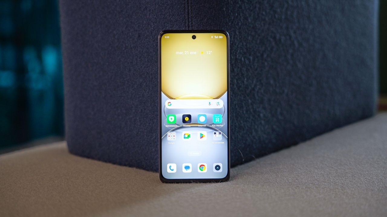 Notre choix de mobiles avec beaucoup de batterie et un bon appareil photo recommandés pour 150€ 5 realme c75 pantalla