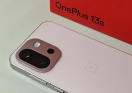 Premières Impressions du OnePlus 13s : Est-ce le Meilleur Smartphone Compacts de 2025 ?