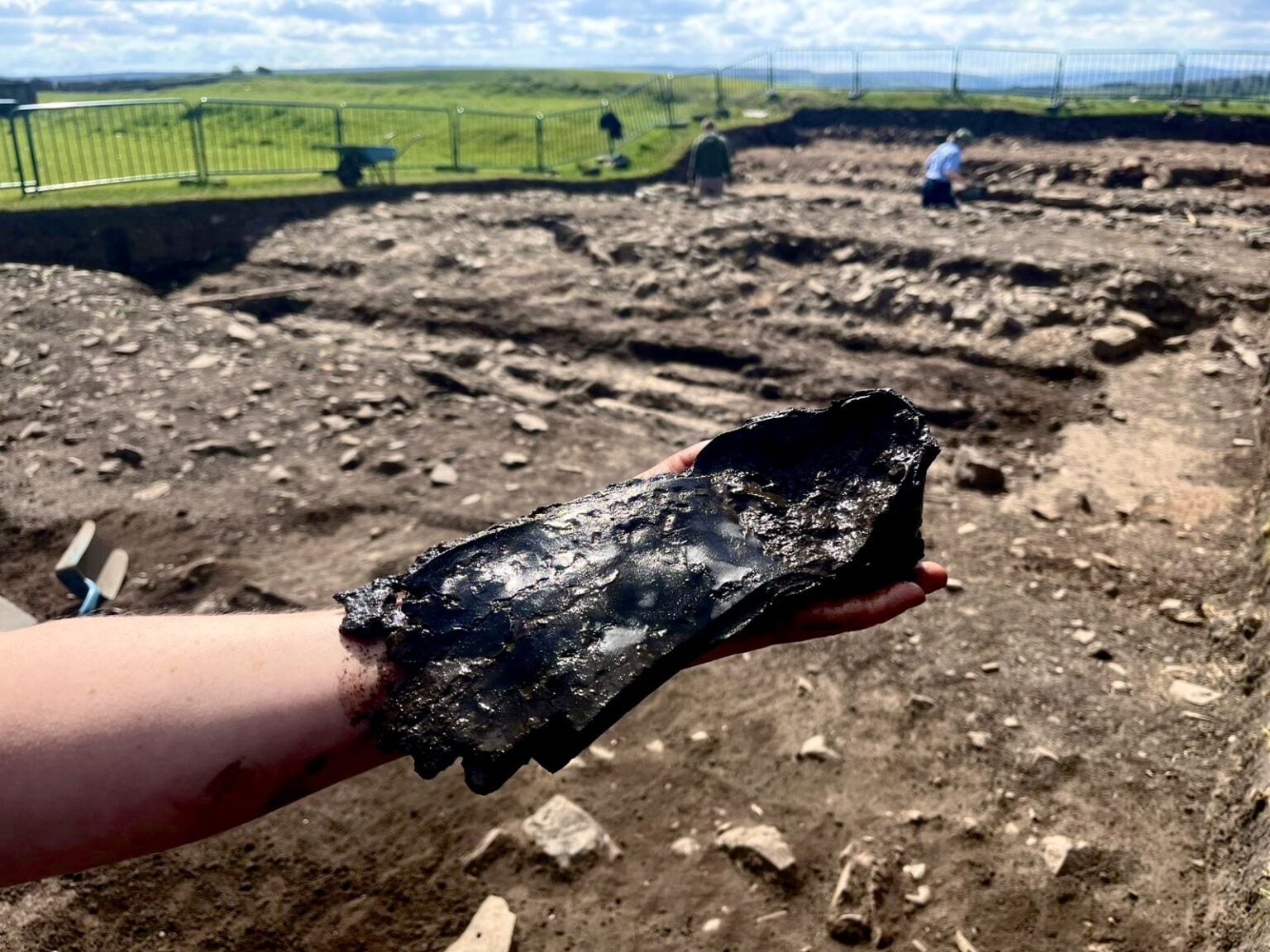 La sandale d'un soldat romain aux pieds immenses émerge de la boue : une taille incroyable 3 La scarpa priva della punta. Credit: Vindolanda Trust
