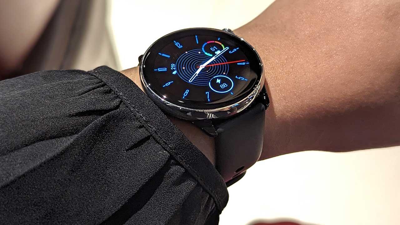 Montres économiques résistantes à l'eau pour la plage et la piscine 4 amazfit gtr mini