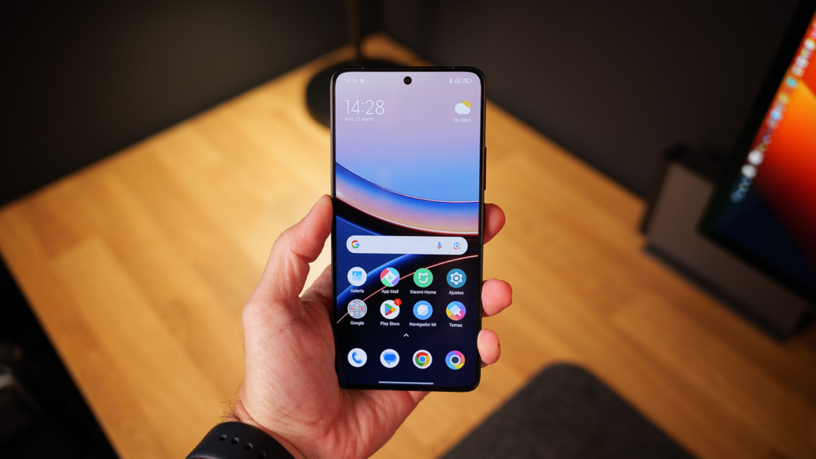 POCO lance un smartphone avec une remise de plus de 100 € sur la boutique officielle pour les acheteurs rapides 3 POCO F7 Ultra con aplicaciones en pantalla