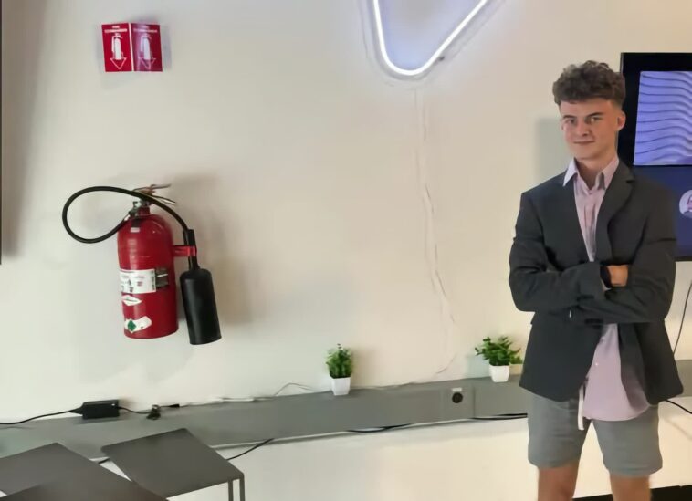 Edward « Big Balls » Coristine, favori d'Elon Musk, démissionne de DOGE 1 Edward Coristine Quitte Le Gouvernement : Retour Sur Une Carrière