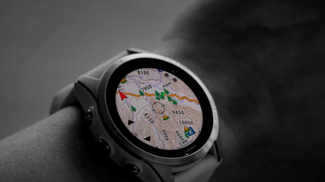 Cinq montres connectées avec une résistance à l'eau de 10 ATM pour les sports nautiques 5 Smartwatch Garmin Fénix 7