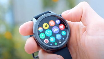 Avec 2200 nits de luminosité, cette smartwatch Xiaomi t'attend à seulement 129 euros ! 16 Avec un maximum de 2200 nits de luminosité, ce smartwatch de Xiaomi est disponible pour seulement 129 euros.