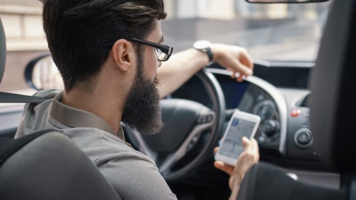 Ces emplois peuvent diminuer le risque de développer la maladie d'Alzheimer 2 Motorista/ taxista