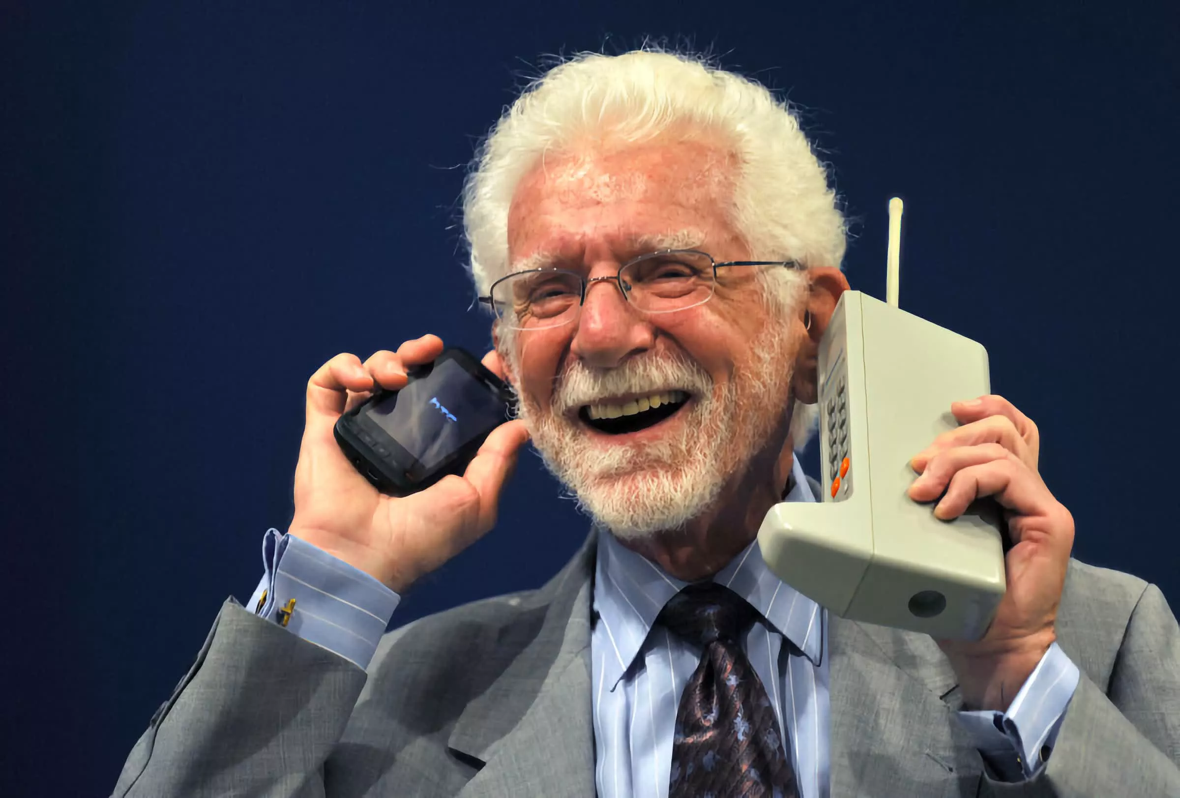 L'évolution des téléphones portables depuis le DynaTAC 8000X 2 Levolution des telephones portables depuis le DynaTAC 8000X