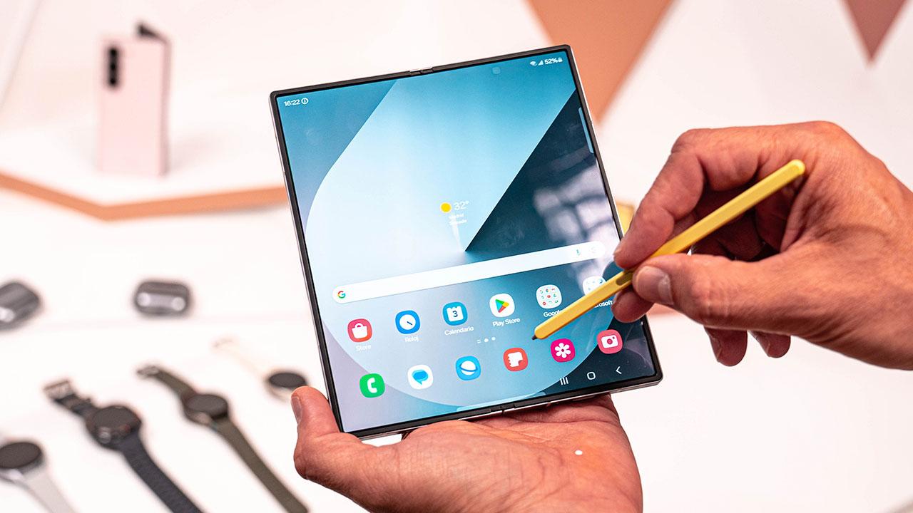Samsung confirme la date de son prochain grand événement Galaxy Unpacked 2025 : tout ce que nous attendons de voir 2 samsung galaxy z fold 6 con spen