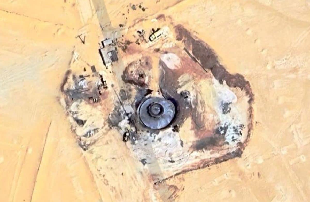 Un "disque volant" sur Google Maps enflamme le web : certains évoquent un OVNI échoué dans le désert du Sahara 2 L'OVNI dans les images satellites de Google Maps / Crédit : Google