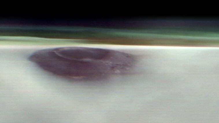 Un gigantesque volcan émerge des nuages de Mars : voici cette magnifique photo 1 Arsia Mons. Crédit: NASA/JPL-Caltech/ASU