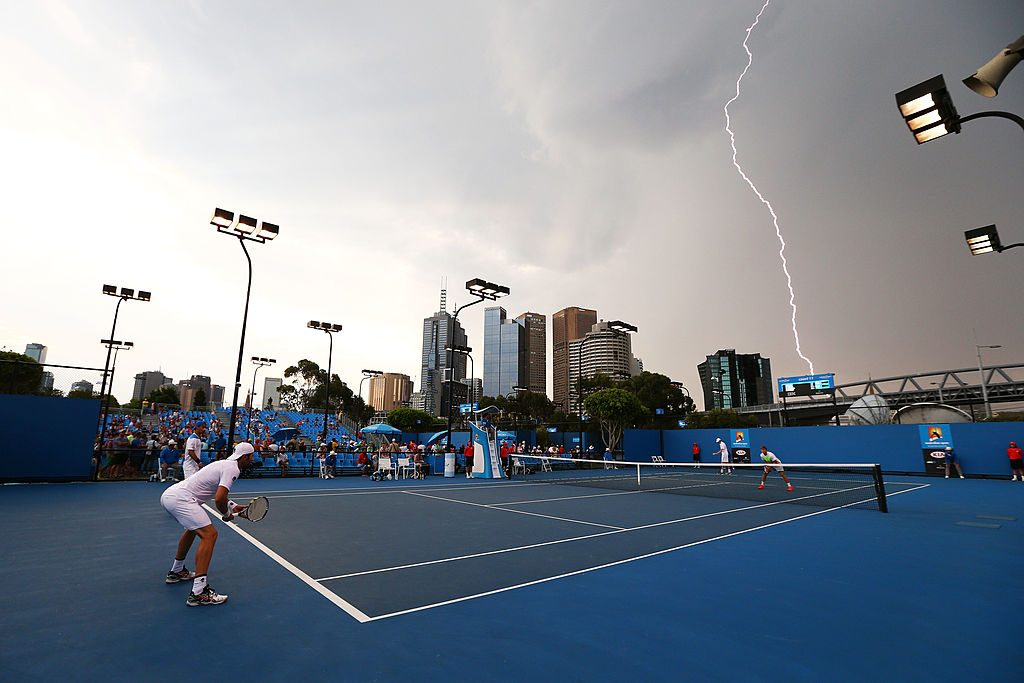 Un éclair frappe pendant un match de l’Open d'Australie