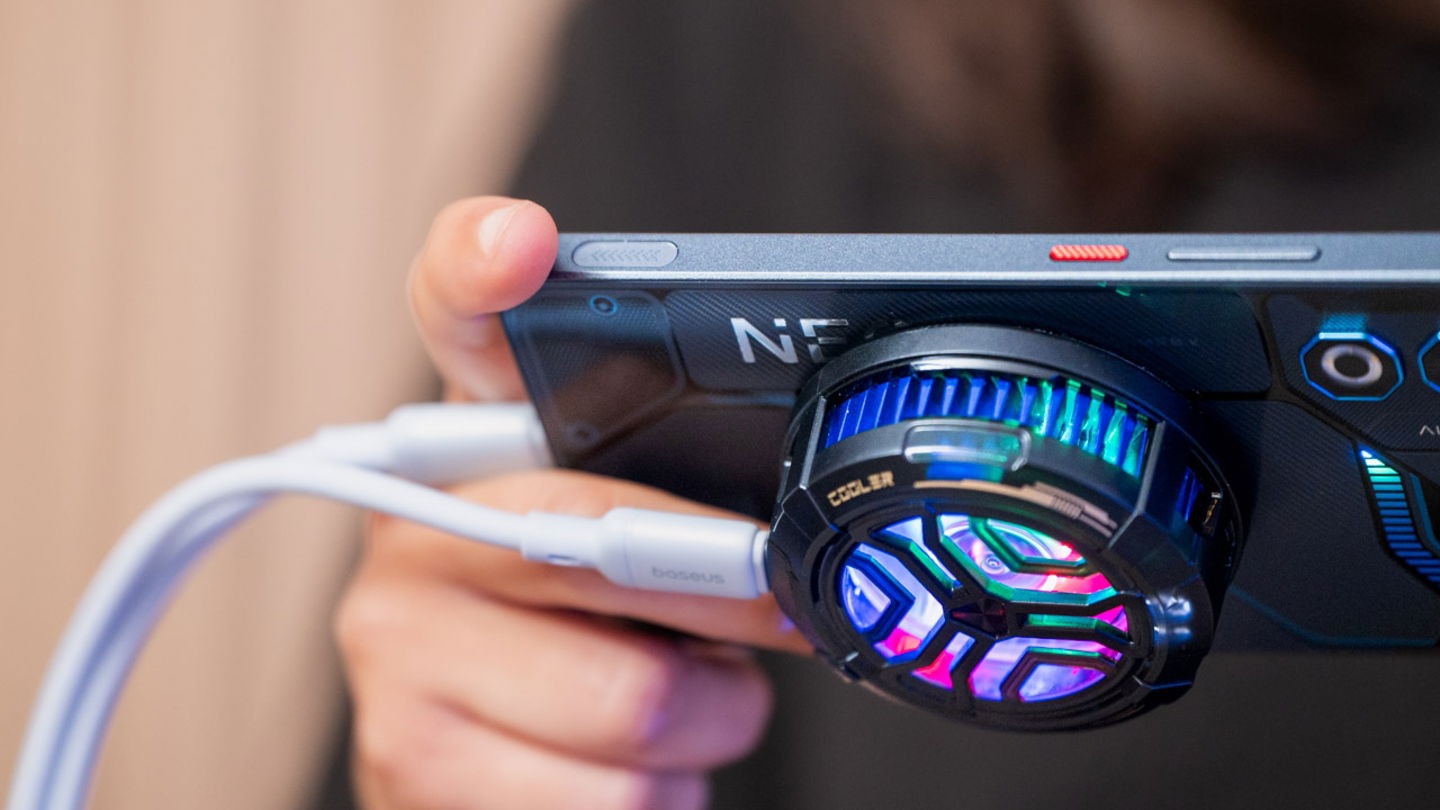 Vous jouez sur mobile ? Ce smartphone milieu de gamme qui fait tout comme les haut de gamme à 1000 € 4 Gâchettes
