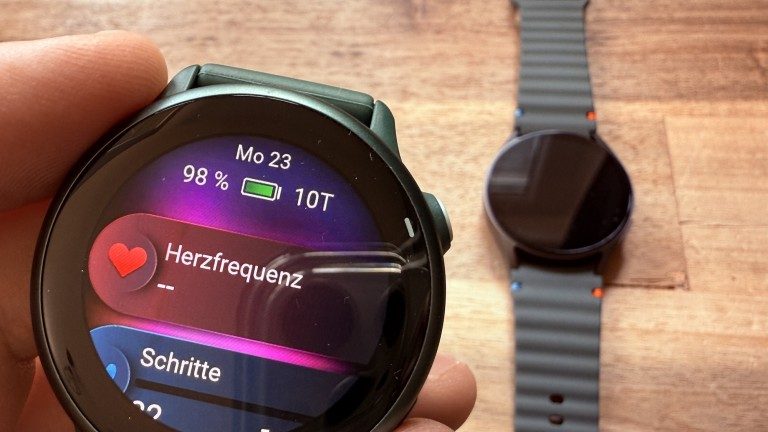 Garmin Vivoactive 6 vs. Samsung Galaxy Watch 7 : Endurance ou Polyvalence ? 12 Autonomie restante sur Garmin Vivoactive 6
