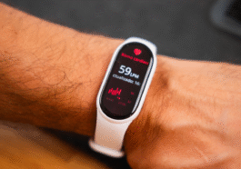 5 raisons d'acheter la Xiaomi Smart Band 10… et une seule de ne pas le faire