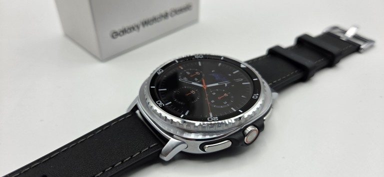 Samsung Galaxy Watch8 vs. Galaxy Watch7 : Un saut décisif vers l'avenir ? 11 La Watch8 Classic ressemble fortement à la Galaxy Watch Ultra. (Photo : Sven Wernicke)