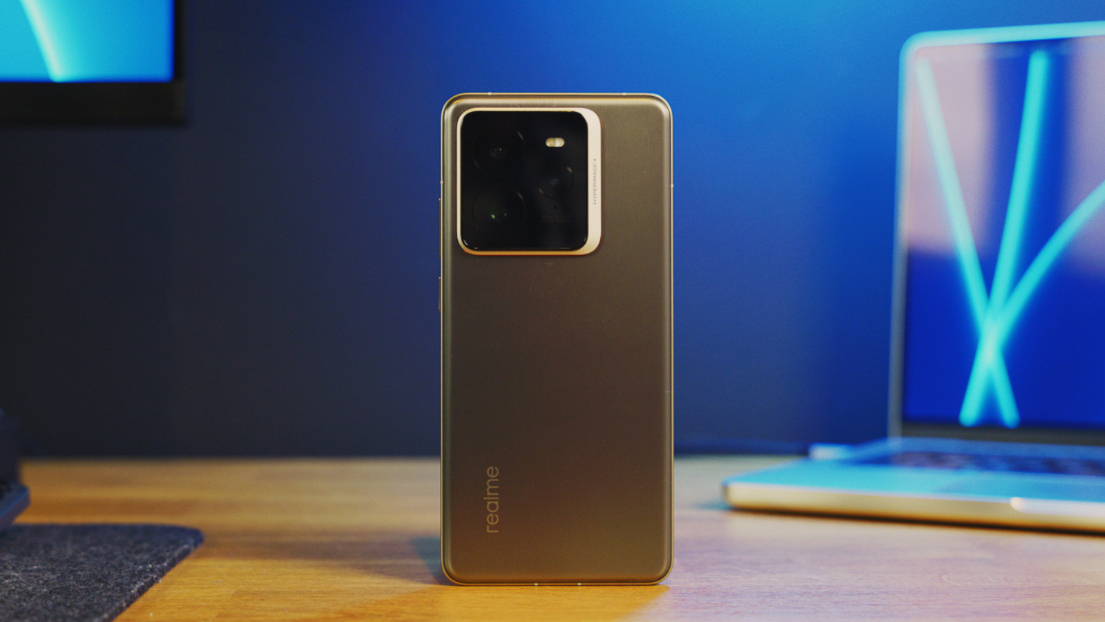 Chargeurs, coques et protections indispensables pour le realme GT7 2 realme GT7 Pro avec batterie immense