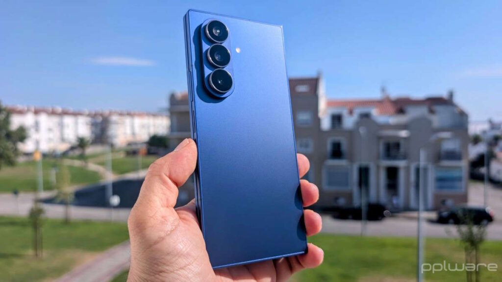 Galaxy Z Fold7 : enfin un pliable Samsung qui séduit 4 Samsung Galaxy Z Fold7 pliable