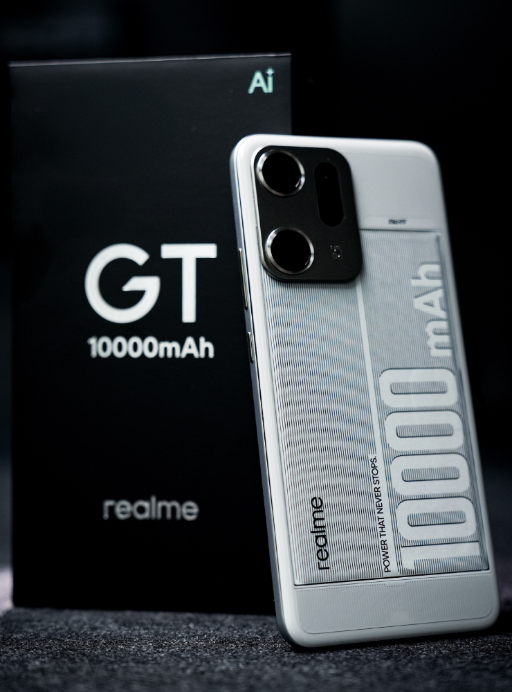 Adieu aux batteries externes : un smartphone de 10 000 mAh au design fin va bientôt révolutionner le marché 3 realme gt 10000 mah filtrado x oficial