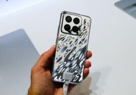Emmener son téléphone à la plage avec une coque en plastique peut vous coûter cher