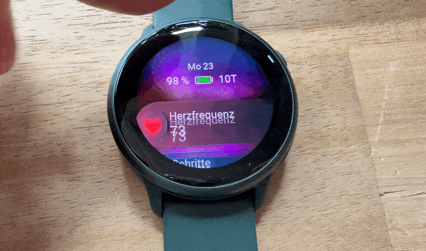 Garmin Vivoactive 6 vs. Samsung Galaxy Watch 7 : Endurance ou Polyvalence ? 7 Menu principal Garmin Vivoactive 6