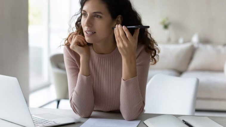 Il y a une raison pour laquelle vous ne devriez pas écouter les messages vocaux en accéléré : l'explication de l'expert 1 Image